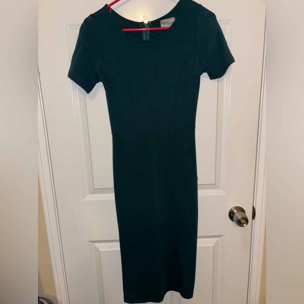 Unique vintage green mod wiggle dress